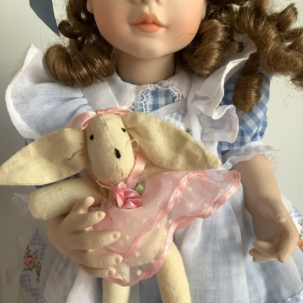Vintage Ashton Drake Galleries in Gingham‎ and Bows Collection Gwendolyn Doll